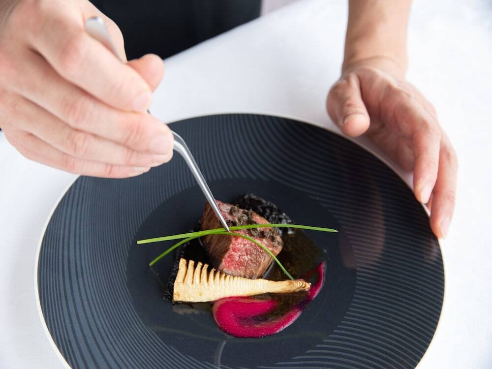 フレンチや鉄板焼き、創作和食から選べる美食ディナーが人気4022234