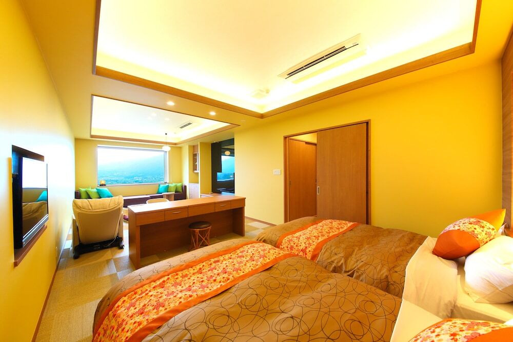 花由エリア 本館和洋室 ベッド