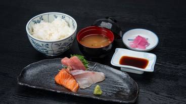 食事・飲み物 / 5