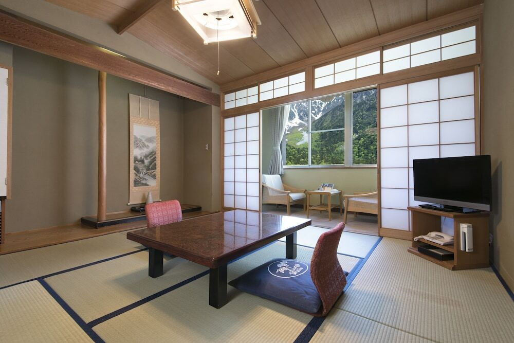 穂高連峰を望む絶景ホテルに泊まって、親子でガイドツアーを満喫!4247906