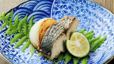 食事・飲み物 / 12