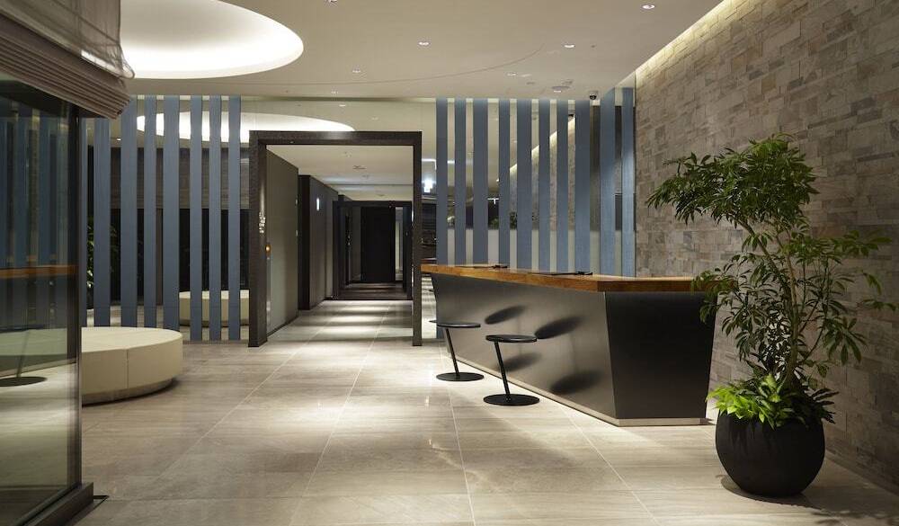 フロントロビー / 1