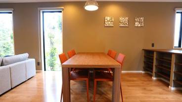 客室内のダイニングエリア / 3