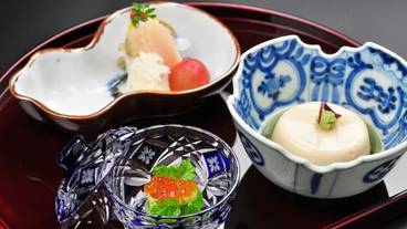 食事・飲み物 / 3