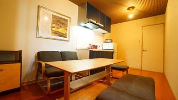 客室内のダイニングエリア / 20