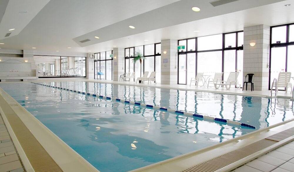 屋内温水プール / 1