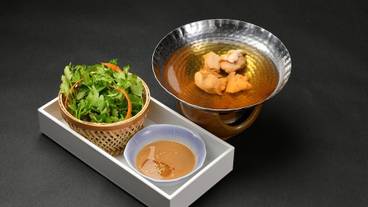 食事・飲み物 / 3