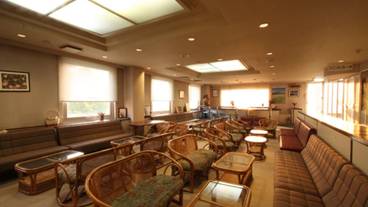 ロビー応接スペース / 3