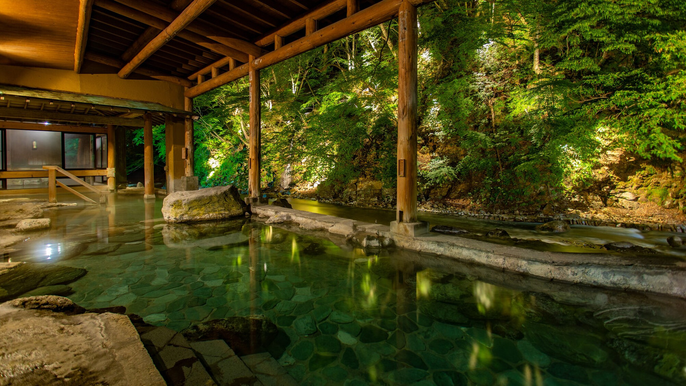 栄養バランスを考えた朝食がうれしい四万川ほとりの宿3530615