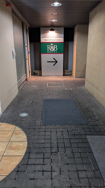 ビル内の玄関