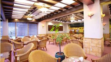 朝食スペース / 10