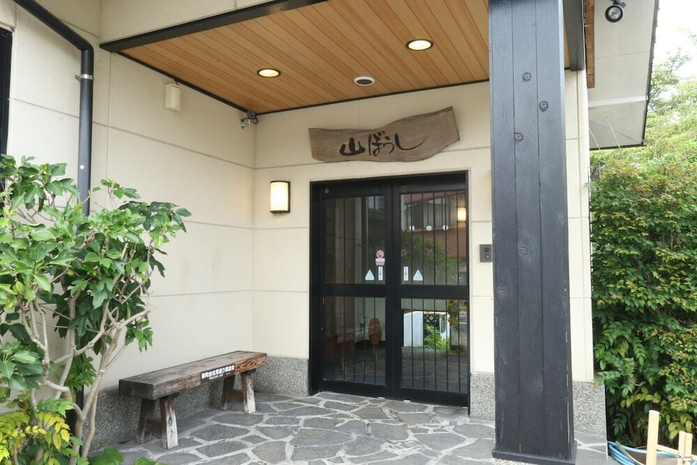 施設の正面