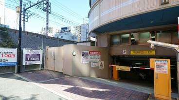 駐車場 / 19