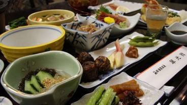 食事・飲み物 / 4