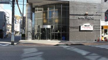 施設の入り口 / 15