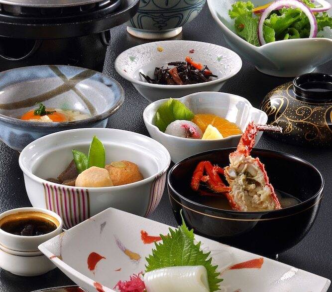 朝食も海鮮どっさり！
大満足の和定食 / 1