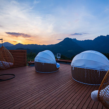 朝日を浴びて清々しく1日を迎えよう！3395230