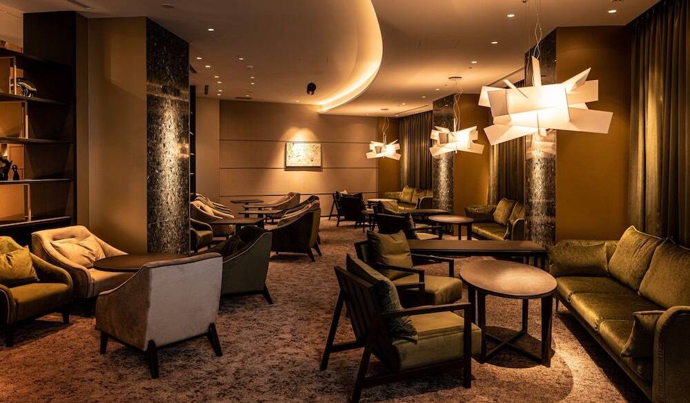 ラウンジ「NOMBRE」① / 1