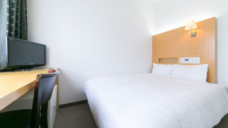 ダブルルーム ダブルサイズベッド 1 台 喫煙