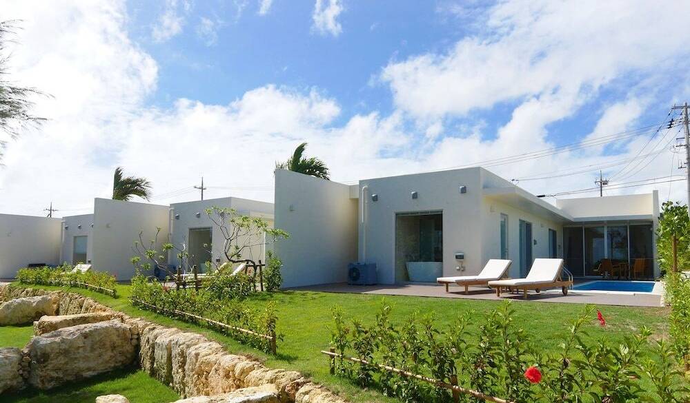 まるで海外リゾート♪
美しいヴィラへ / 1