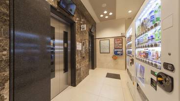 エレベーター / 1