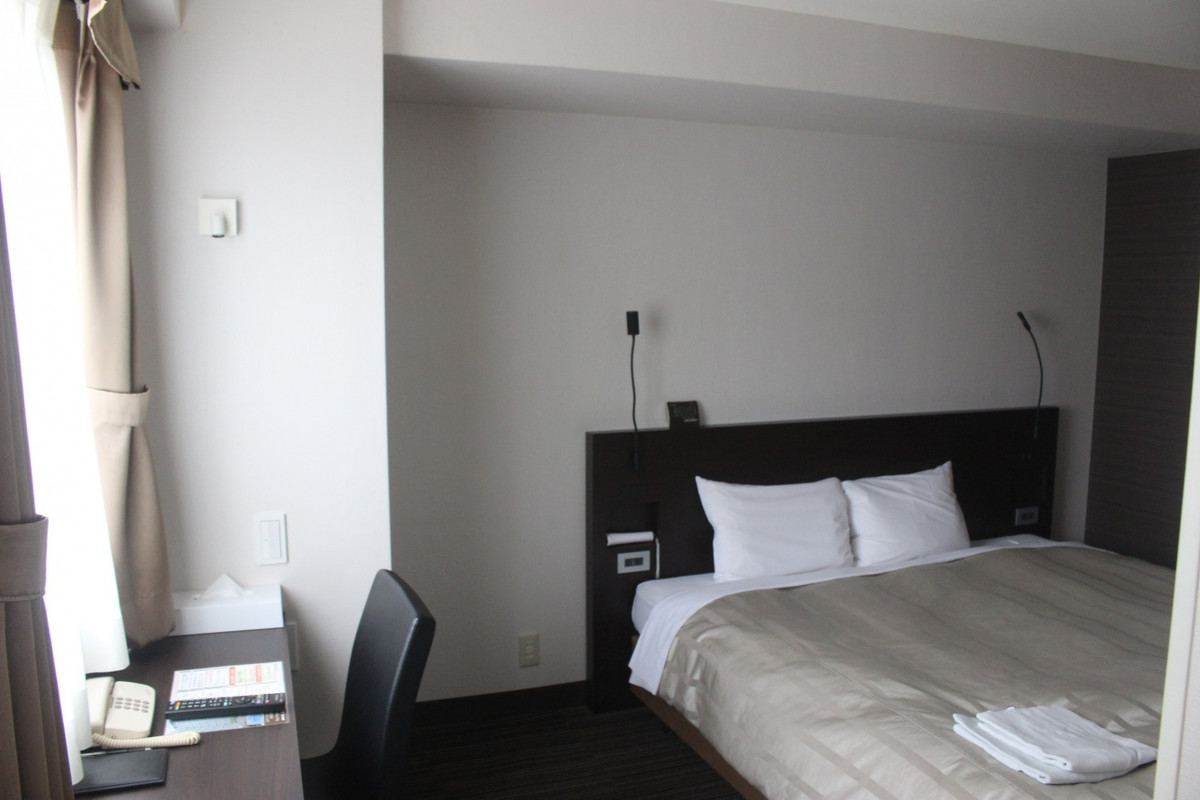 「コ」の字型の客室だったので狭く感じました。