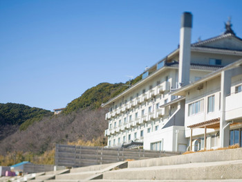 1. THE BEACH KUROTAKE3915685