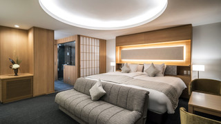 デラックス ツインルーム ベッド (複数台),すりガラス,禁煙