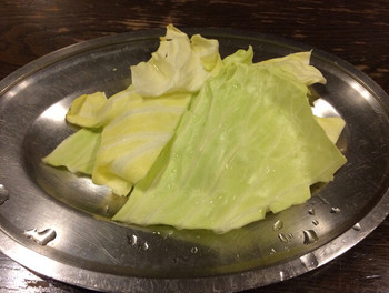 「骨付鳥 一鶴 丸亀本店」料理 929443 キャベツ