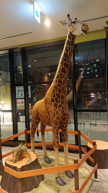 なぞの巨大なキリンのオブジェ