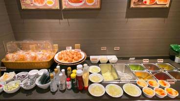 朝食ビュッフェ / 7