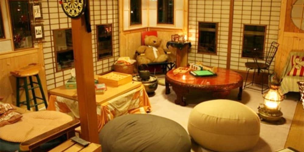 ロビーラウンジ