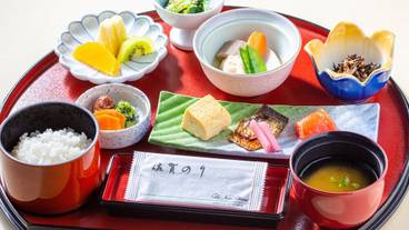 朝食ビュッフェ / 24