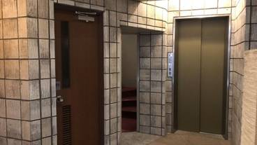 エレベーター / 1