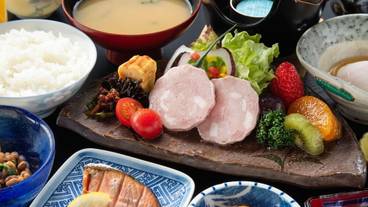 食事・飲み物 / 7