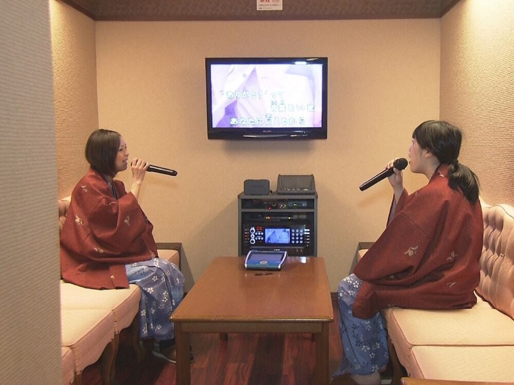 カラオケ ルーム