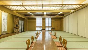 ボールルーム / 9