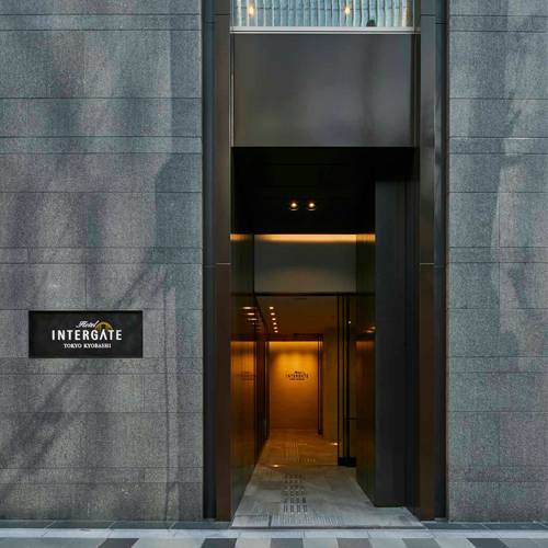 ラウンジで小休憩して
スムーズなチェックイン / 1