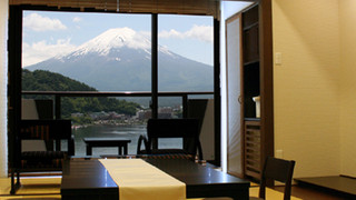 別亭凛　10畳 [和室] [禁煙] [マウンテンビュー] [レイクビュー] [夜景がきれい]