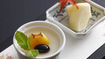 食事・飲み物 / 32