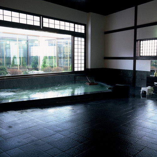 季粋の宿 紋屋（キッスイノヤド モンヤ） / 1