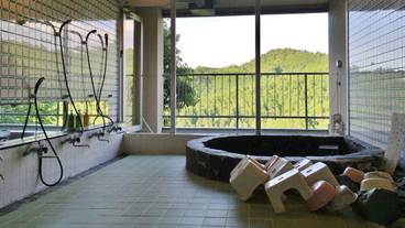 屋内スパ浴槽 / 5