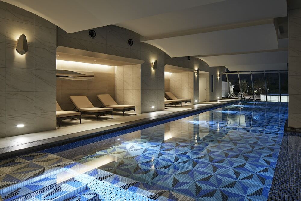 雨の日でも楽しめる♪プールやスパなど館内施設充実の空間4285629