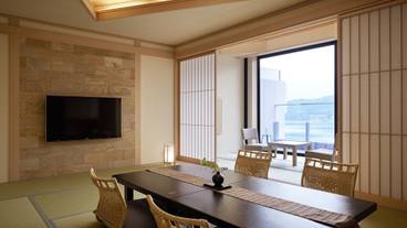 露天風呂付客室12畳 湖側一例① / 5