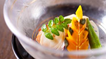 食事・飲み物 / 3