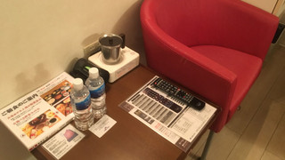 小さなホワイトツインルーム 禁煙