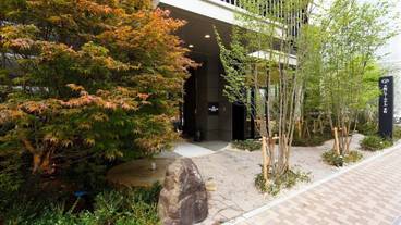 施設の入り口 / 16