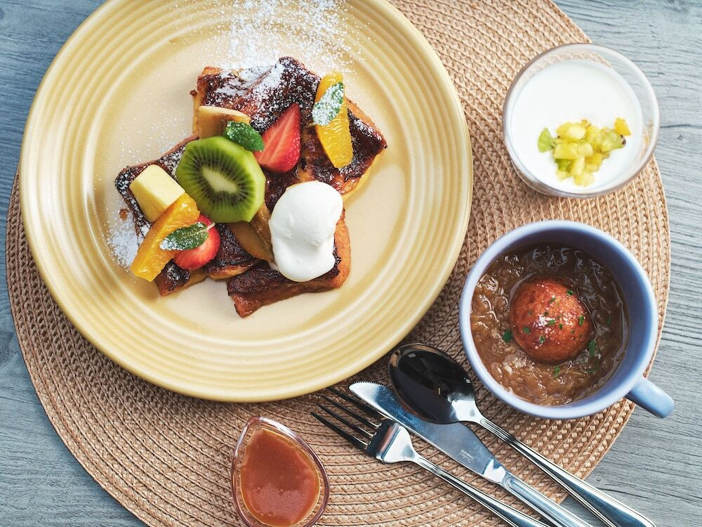 モーニングイメージ　フレンチトーストとシチュー