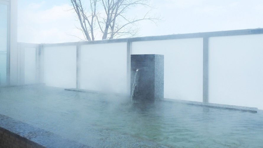 紫彩の湯にある「露天風呂」
