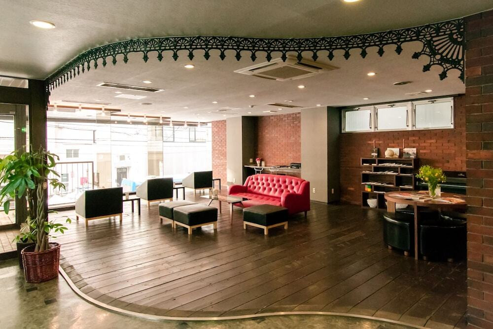 ロビーラウンジ